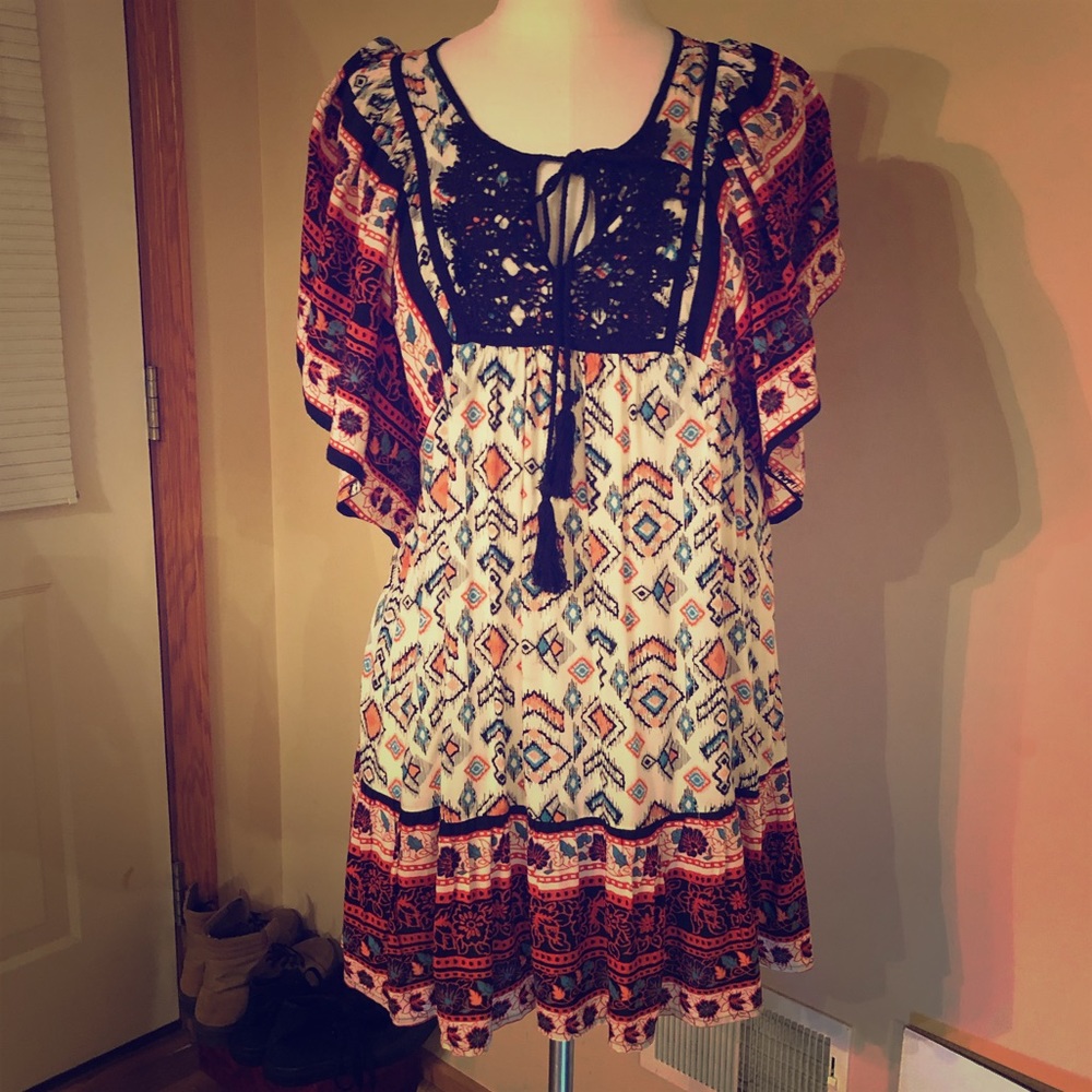 Black Rainn Top size small
